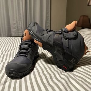 Salomon X Ultra Gore-Tex Hiking Boots Women’s size 9.5